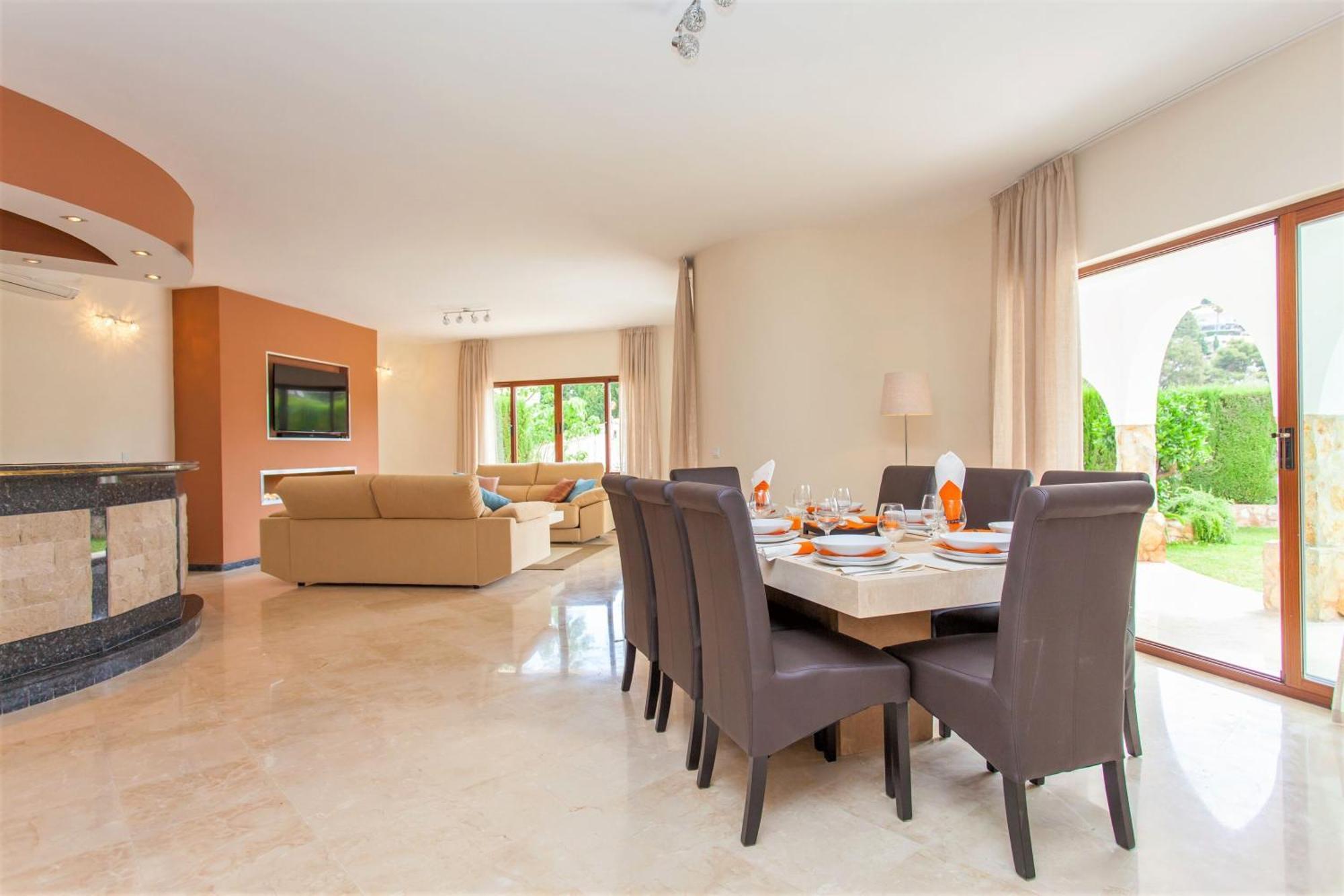 Summer Offers! Fabulous Luxury Villa Near The Beach Sleeps 8 베날마데나코스타 외부 사진