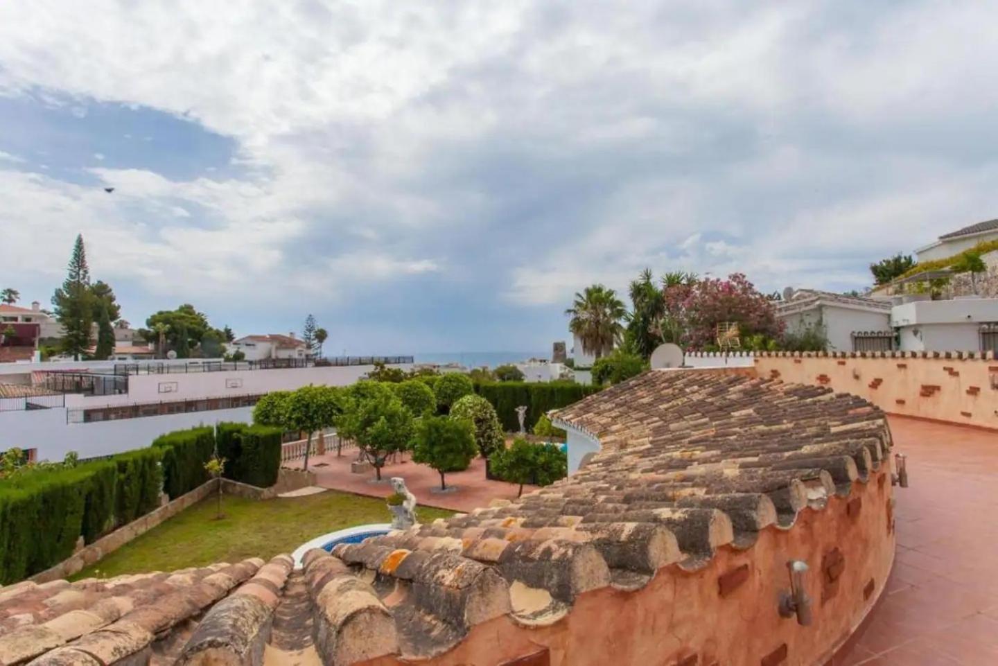 Summer Offers! Fabulous Luxury Villa Near The Beach Sleeps 8 베날마데나코스타 외부 사진