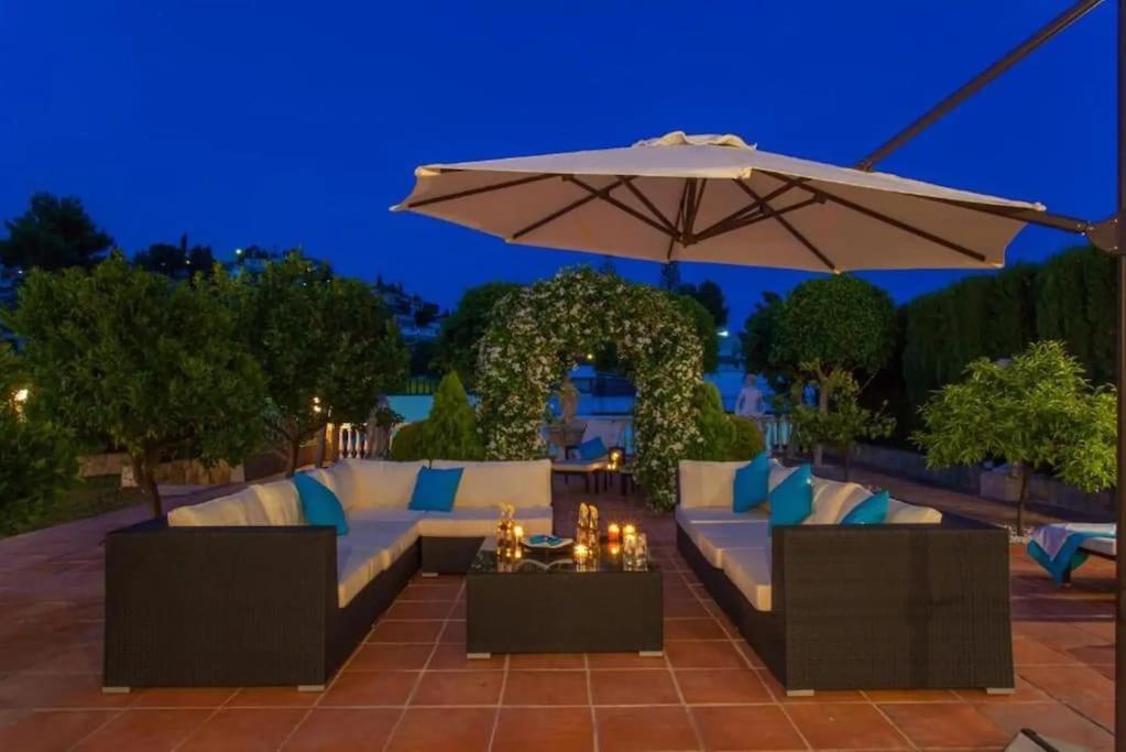 Summer Offers! Fabulous Luxury Villa Near The Beach Sleeps 8 베날마데나코스타 외부 사진